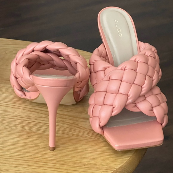 Aldo - Picture 5 of 12